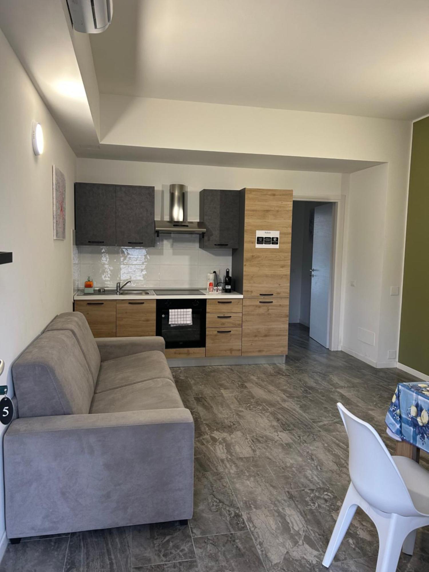 Roberta House Apartment Rozzano Exterior photo